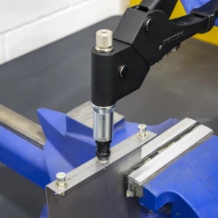 Sealey Blind Nut & Stud Riveting Kit -Bodyshop Store AK396.V3 ACT RIVETING PIC2 DFC1154915