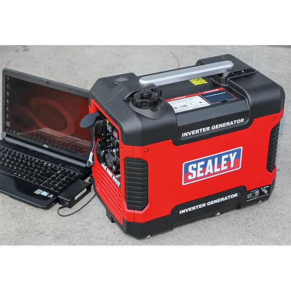 Sealey 2000W Inverter Generator 230V - 4-Stroke Engine 4 Sealey 2000W Inverter Generator 230V - 4-Stroke Engine - Image 4