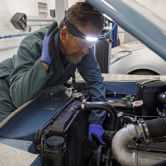 Sealey 5W COB & 3W LED Bulb Head Torch With Auto-Sensor 2 Sealey 5W COB & 3W LED Bulb Head Torch With Auto-Sensor - Image 2